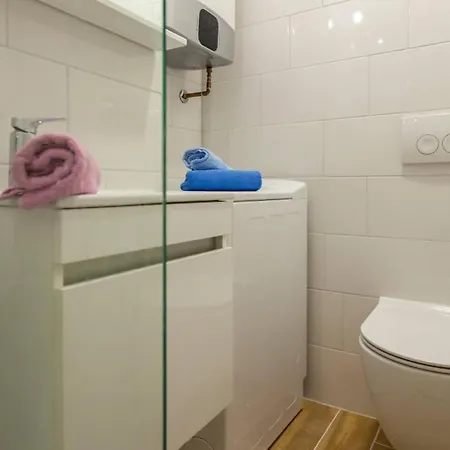 Апартаменты With A Parking Space Malinska, Krk - 21768 Малинска