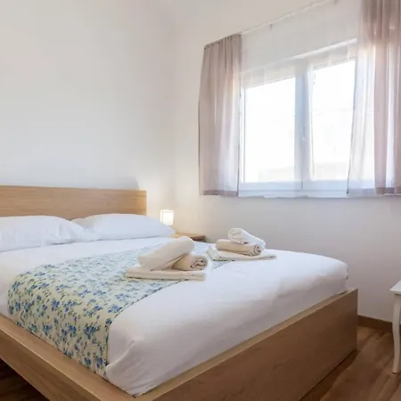 With A Parking Space Malinska, Krk - 21768 Апартаменты *