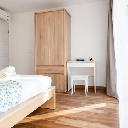 With A Parking Space Nska, Krk - 21768 Apartment Malinska