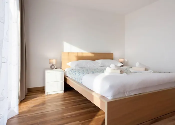 Апартаменты With A Parking Space Malinska, Krk - 21768